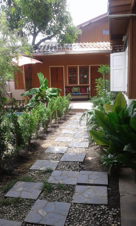 Luna Guesthouse 2 Chiang Mai Ngoại thất bức ảnh